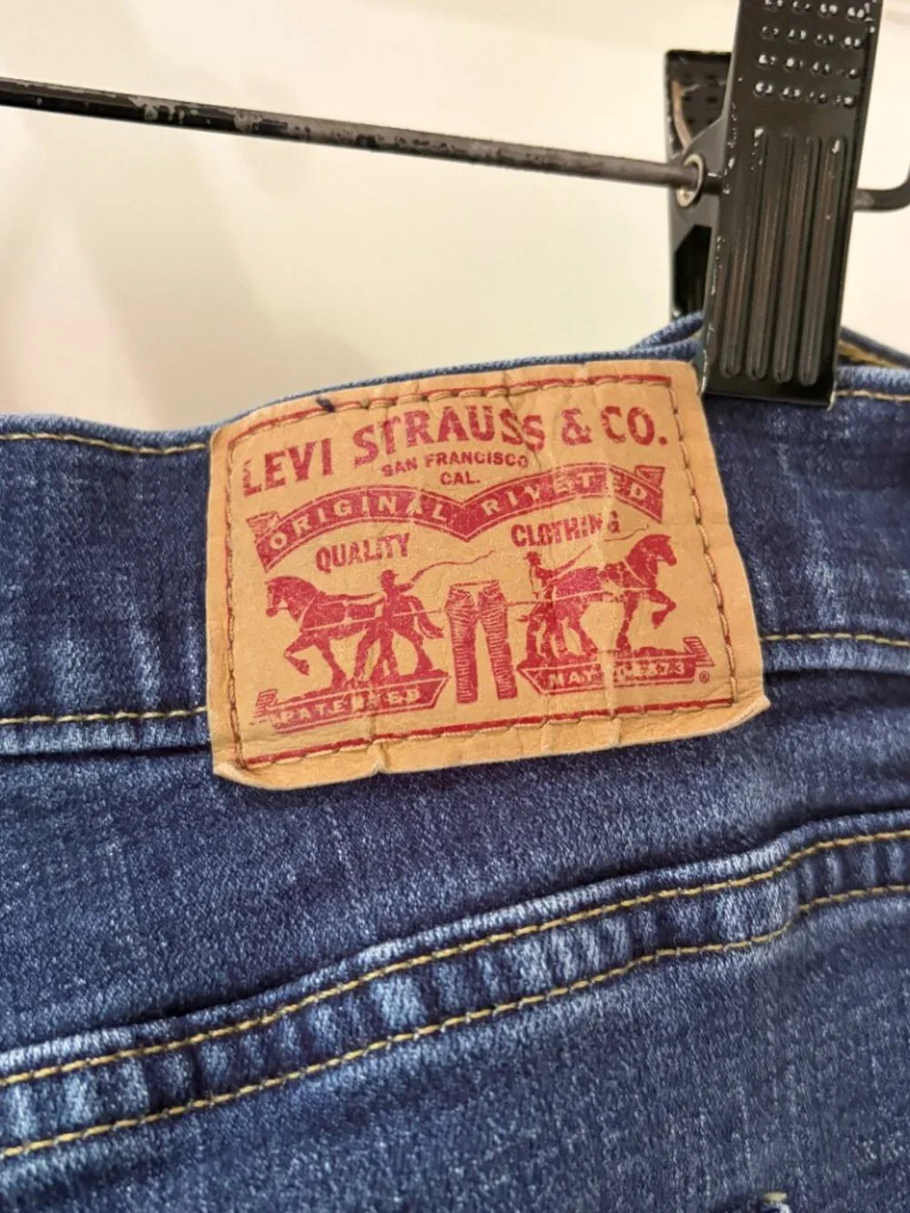 Levi's 505 Boot Cut Size 16